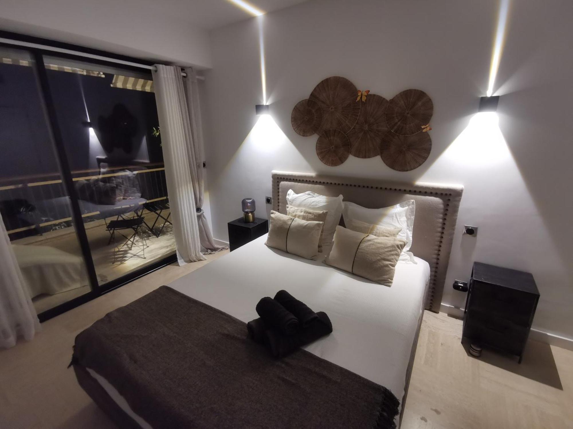 2 Bedrooms Seafront 戛纳 外观 照片