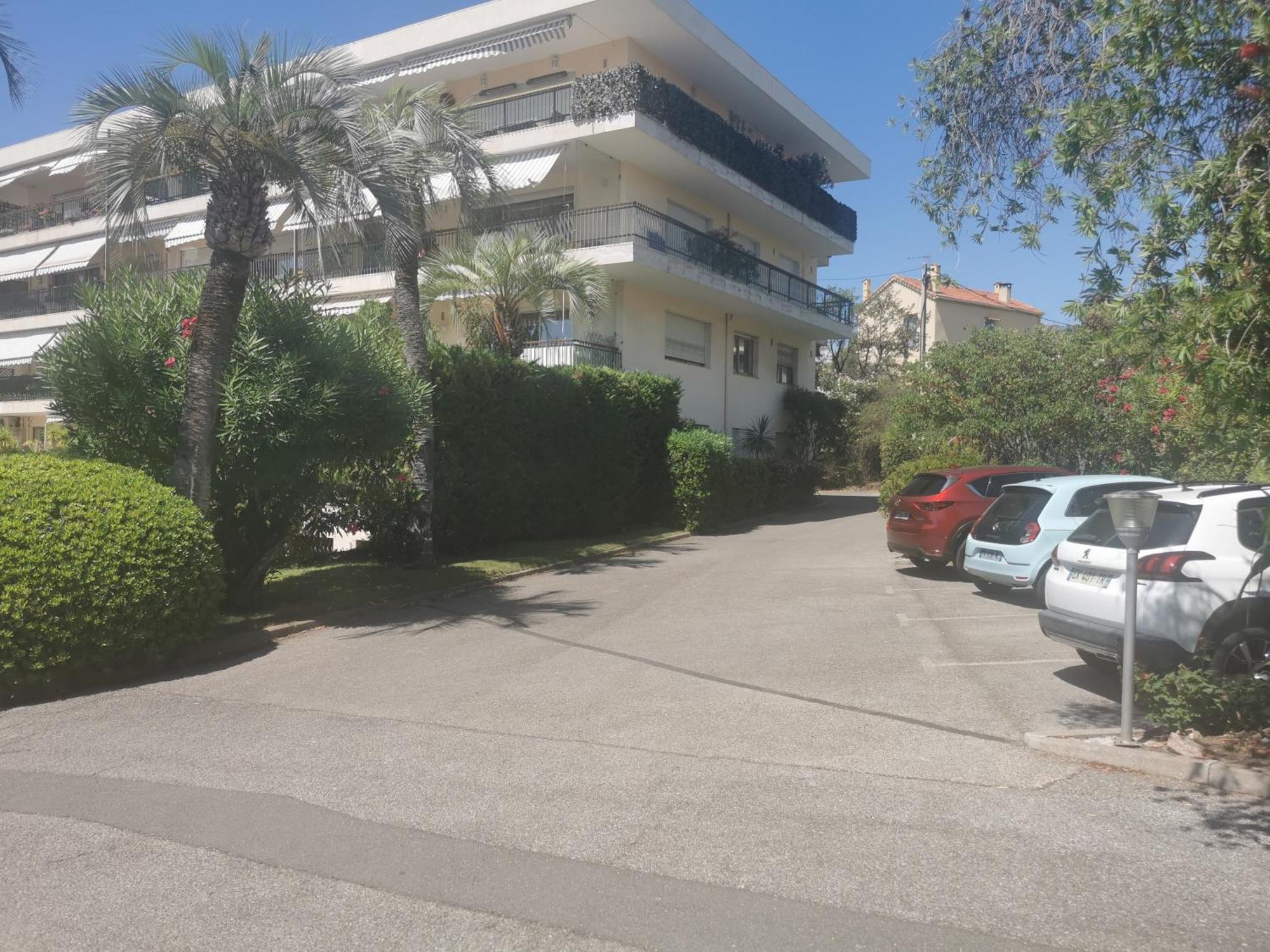 2 Bedrooms Seafront 戛纳 外观 照片